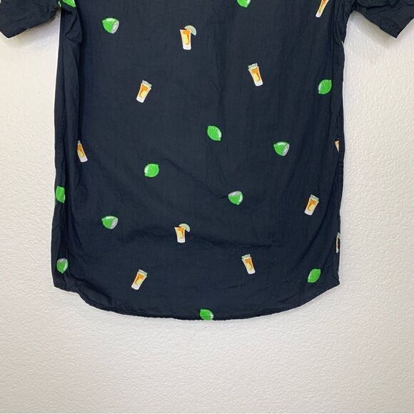 Molokai Men’s Black Lime Tequila Button Down Shirt - Picture 5 of 11